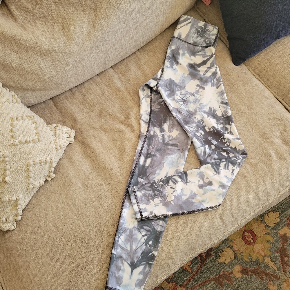Duab+Design Tie Dye Gray and White Leggings